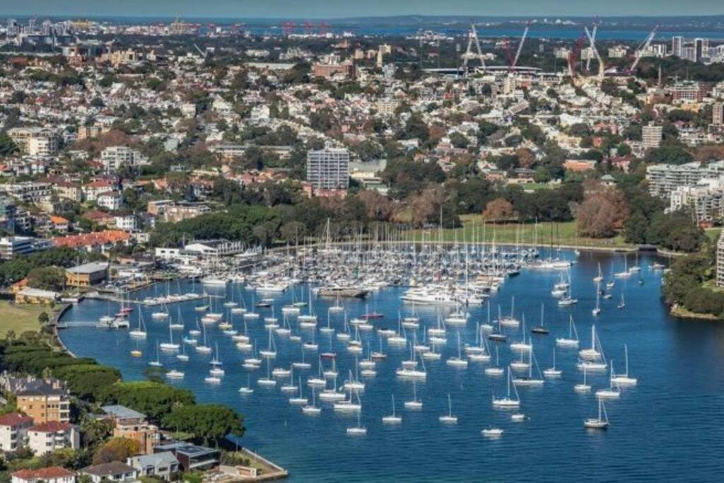 Apartment 2 Bedroom Water Views Edgecliff Harbour Sydney